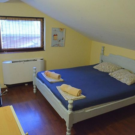 Hostel Bed N Beer Белград Экстерьер фото