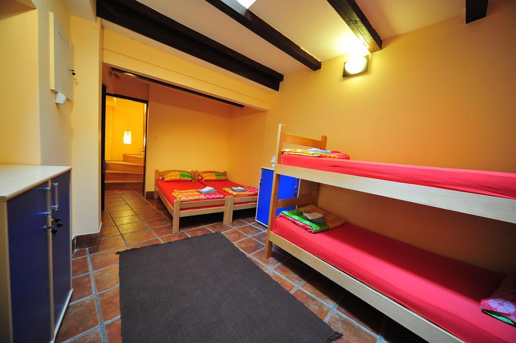 Hostel Bed N Beer Белград Номер фото