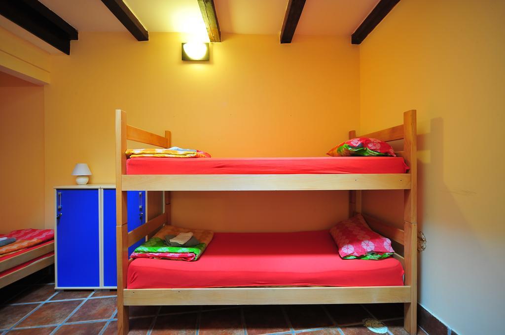 Hostel Bed N Beer Белград Номер фото