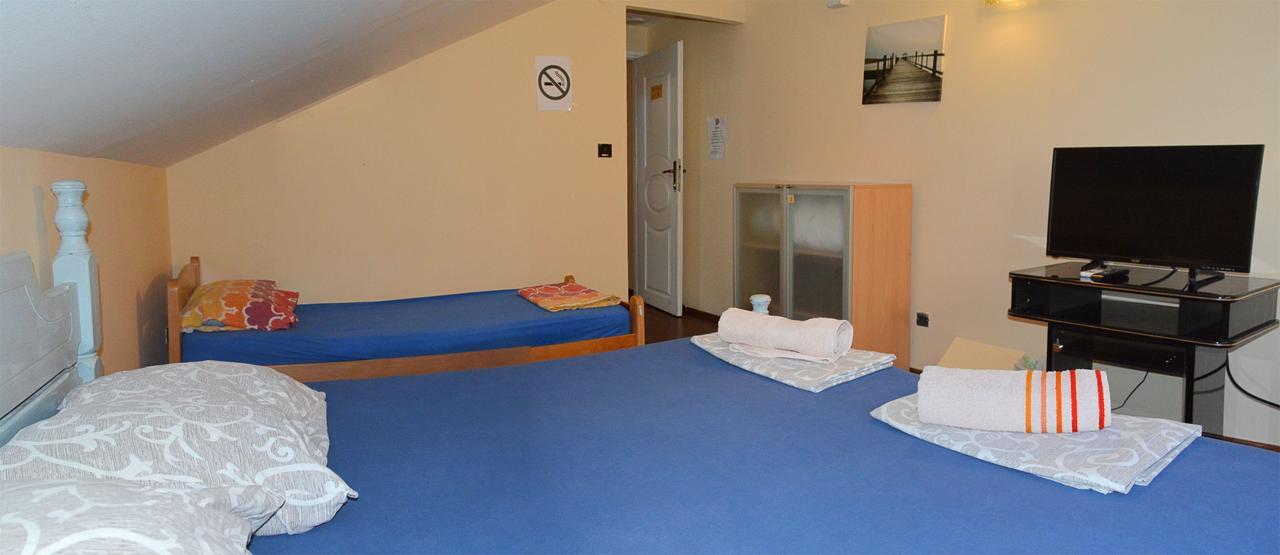 Hostel Bed N Beer Белград Экстерьер фото