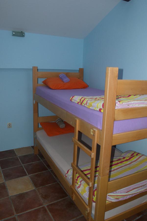 Hostel Bed N Beer Белград Экстерьер фото